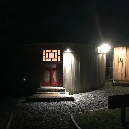 Mcclure Yurt At Carrigeen Glamping Lyxtält